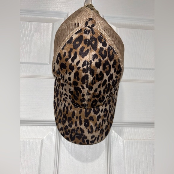 C.C Accessories - C.C‎ Exclusive Animal Print Fashion Back Cross Design Trucker Women's Hat Cap